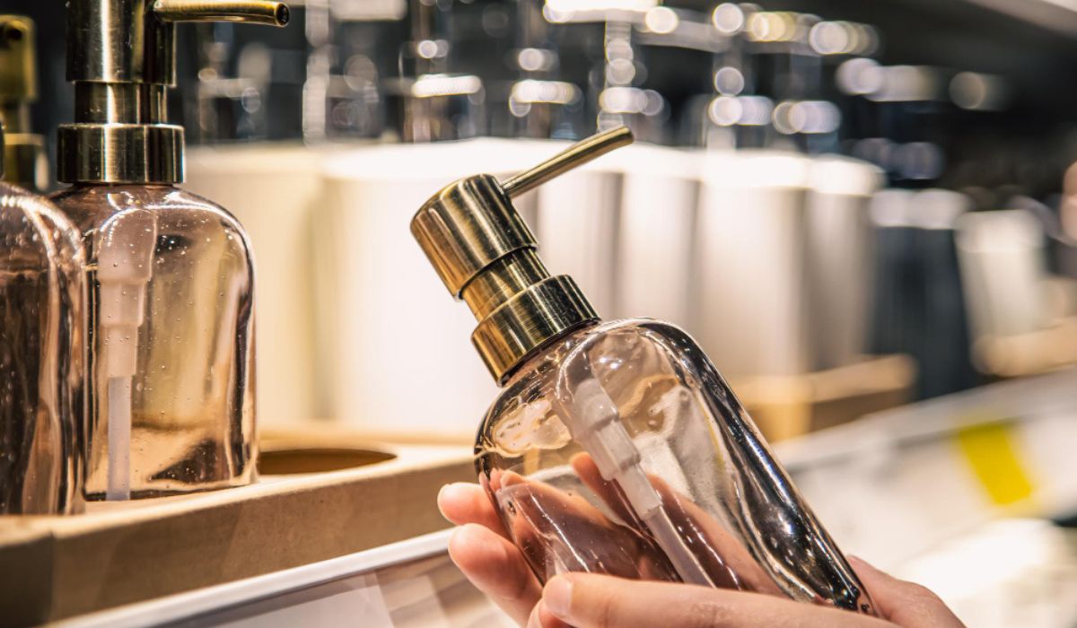 Fragrance manufacturing and custom fragrance solutions